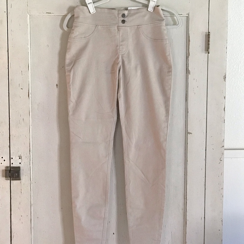 HUE Tan Denim Legging